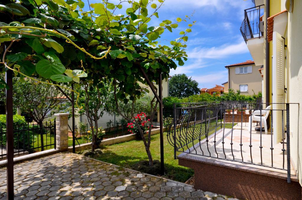 Ana M Apartments Novigrad Istria Kültér fotó