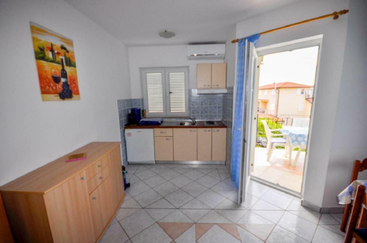 Ana M Apartments Novigrad Istria Kültér fotó